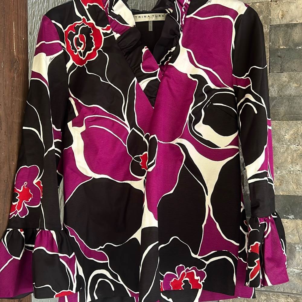 Absolutely stunning Trina Turk top new without tags never worn size small